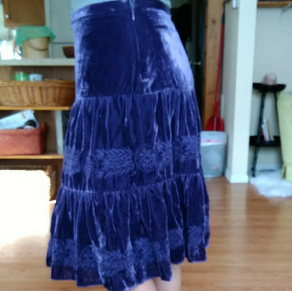 Purple Velvety Skirt - Picture 4 of 5